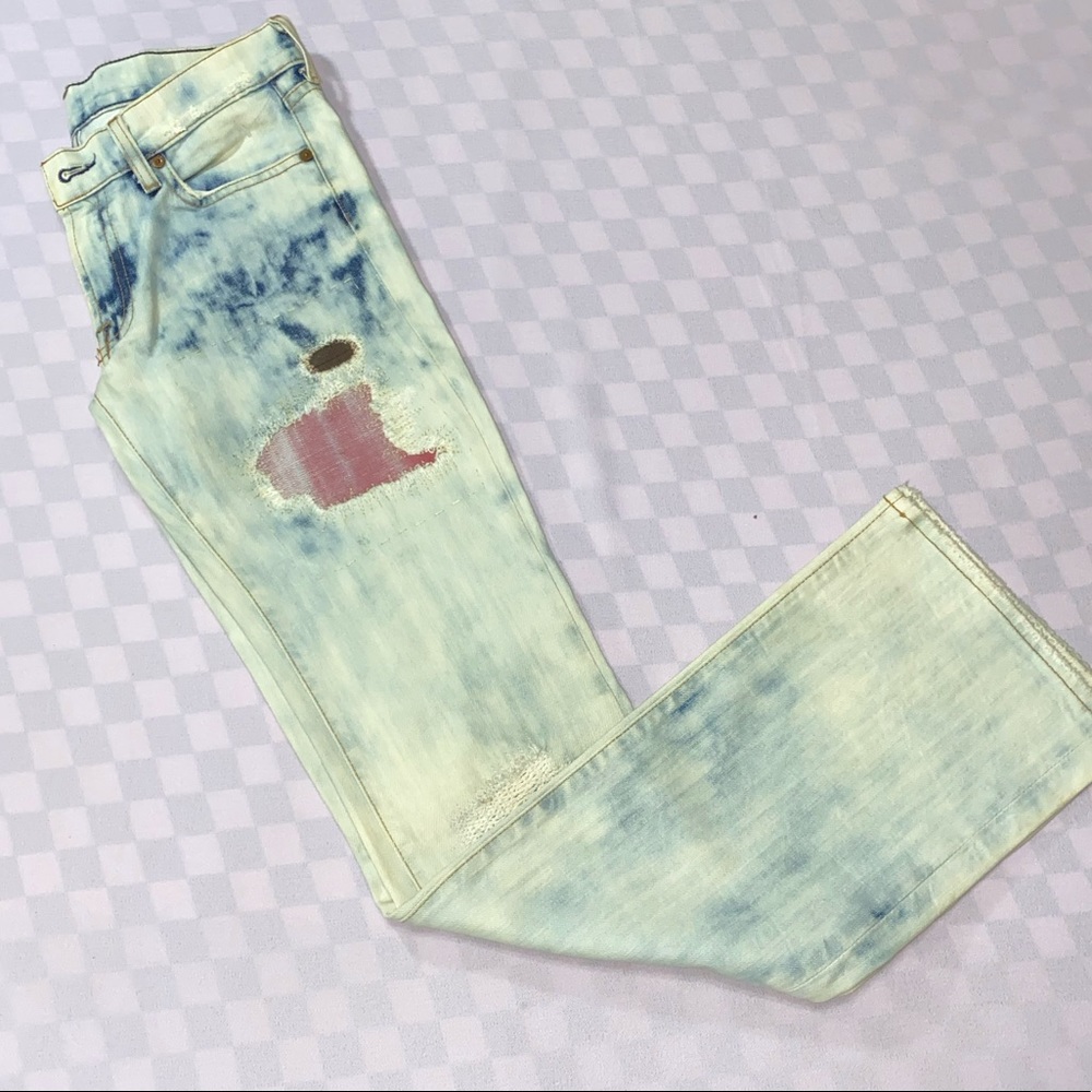 7 for all Mankind Ripped Jeans Ripped Patch Look